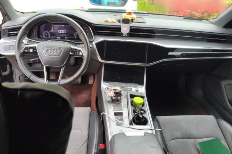 Used Audi A6L 2020 40 TFSI Luxury Dynamic Edition Center Console