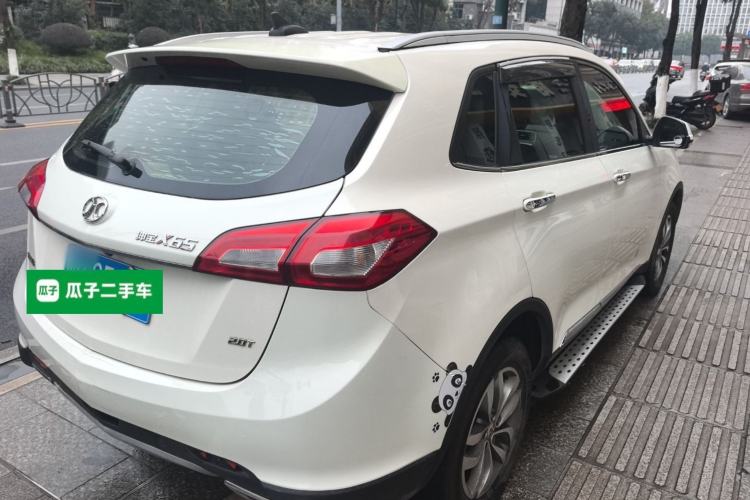 Used BAIC Senova X65 2015 2.0T Automatic Elite Model
