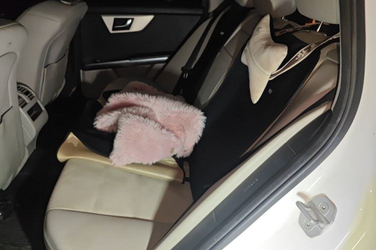 Used Mercedes-Benz GLK-Class 2015 GLK 300 4MATIC Fashion Edition Ultimate Version Left Rear Seat