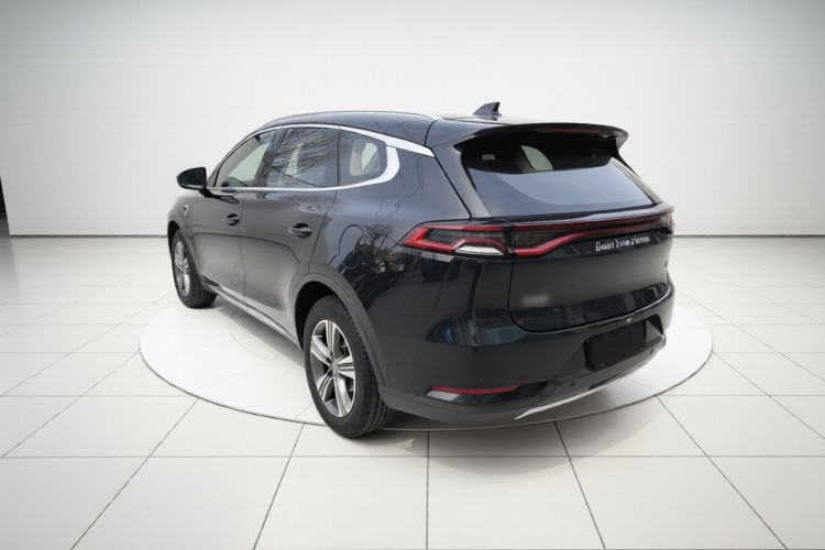 Used BYD Tang 2018 2.0T Automatic SmartConnect Luxury Edition 5 Seats China V Standard
