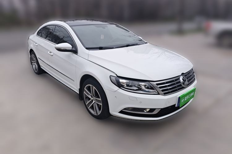 Used Volkswagen FAW-Volkswagen CC 2015 1.8TSI Luxury Model Front Right 45 Deg