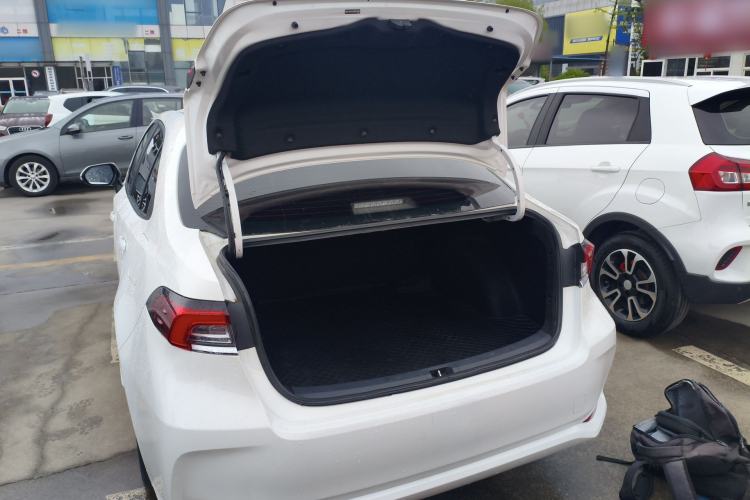 Used Toyota Corolla 2021 Dual-Motor 1.8L E-CVT Elite Edition Trunk