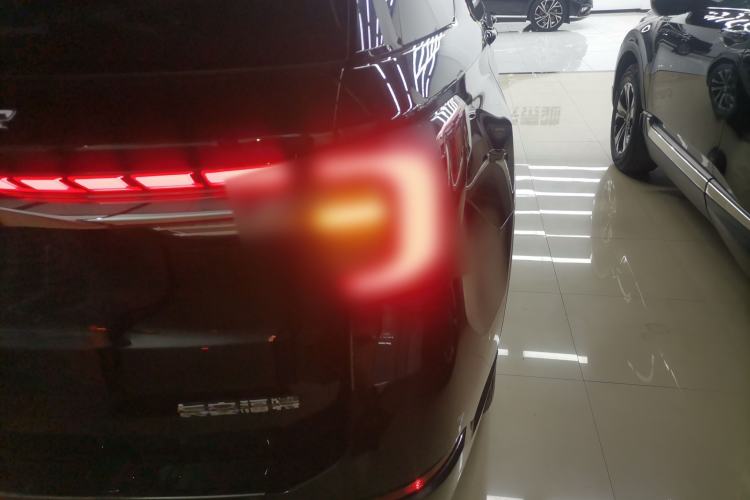 Used Ford Explorer 2023 EcoBoost 285 Rear-Drive Stylish Edition 6 Seats