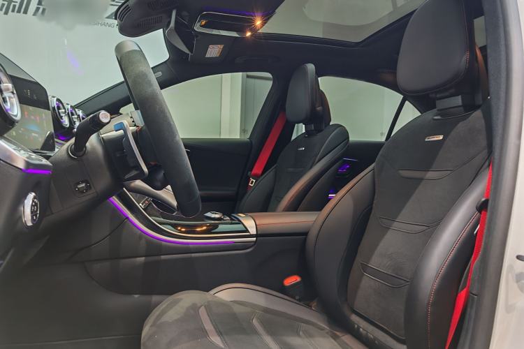 Used Mercedes-Benz C-Class AMG 2024 AMG C 43 4MATIC Interior 6