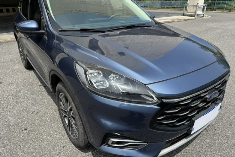 Used Ford Escape 2020 EcoBoost 245 Two-Wheel-Drive Titanium Edition Exterior 4