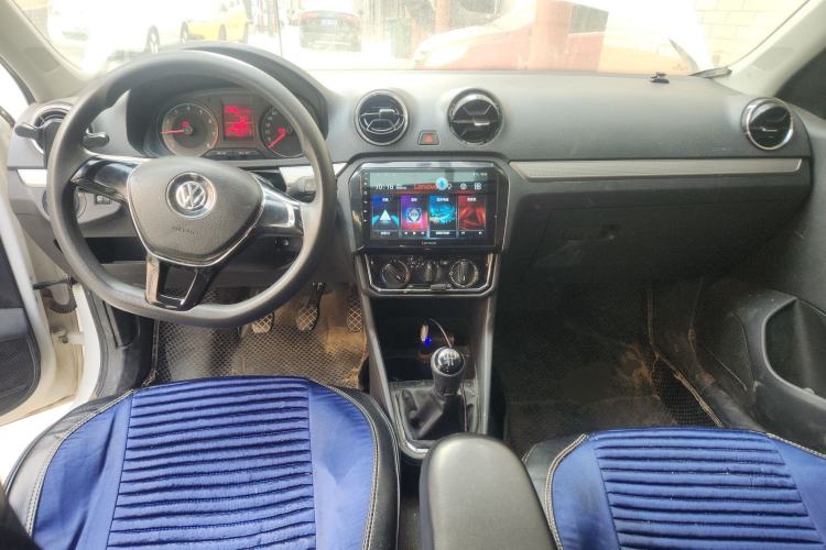 Used Volkswagen Jetta 2017 1.4L Manual Comfort Model Center Console