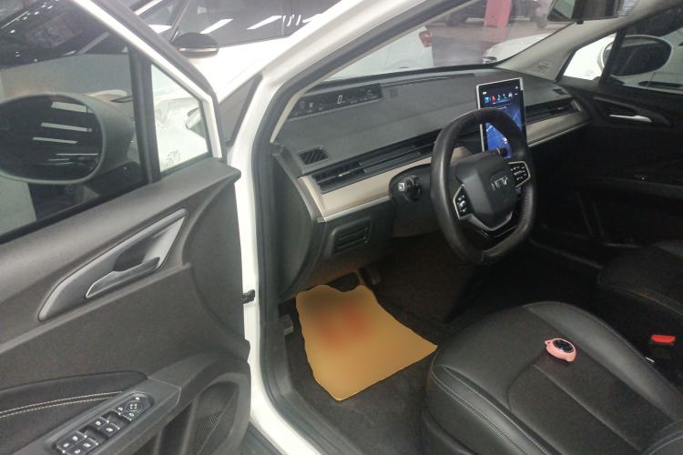 Used NETA V 2021 Standard Range Entertainment Edition