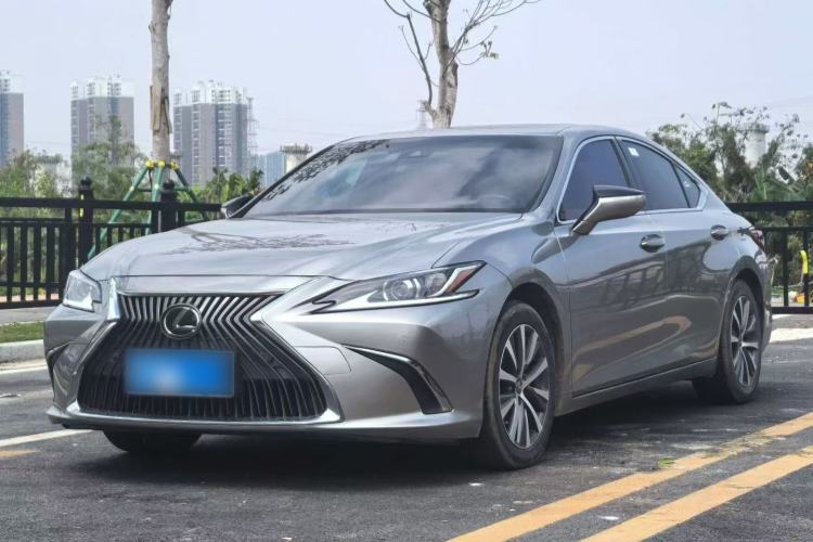 Used Lexus ES 2020 260 Excellence Edition