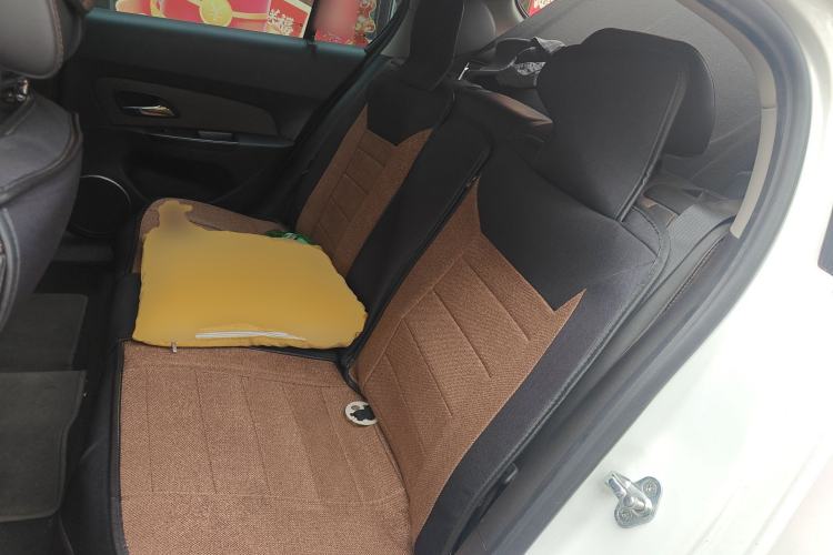 Used Chevrolet Cruze 2013 Hatchback 1.6L Manual Luxury Model Left Rear Seat