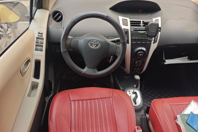 Used Toyota Yaris 2011 1.6E Automatic Charm Edition Steering Wheel