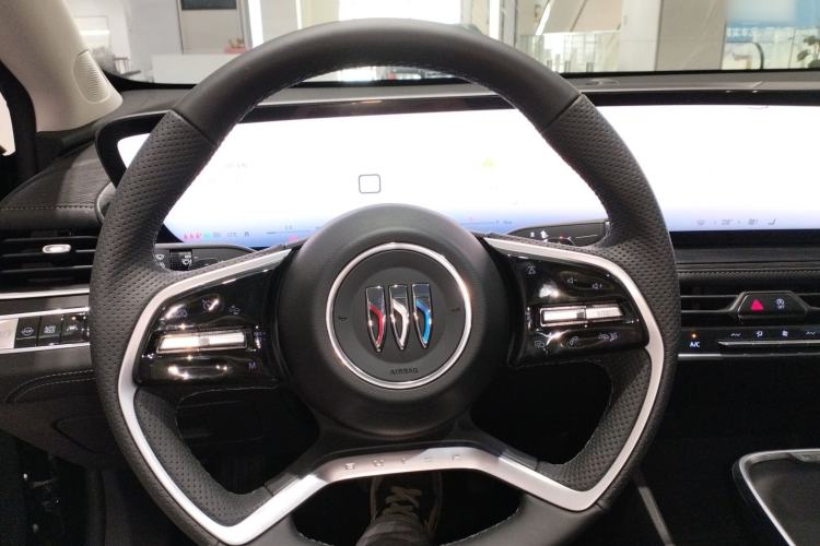 Used Buick LaCrosse 2025 28T Platinum Edition