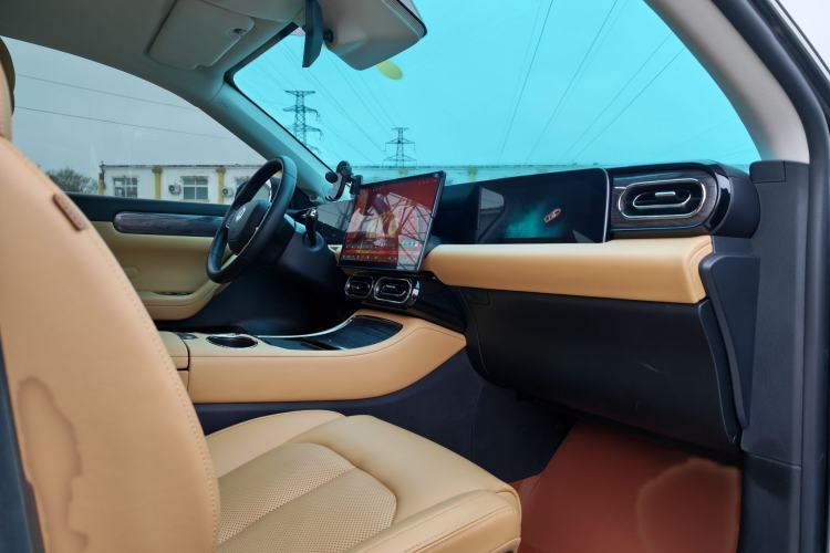 Used Leapmotor C11 2024 Range-Extended 300 Luxury Edition