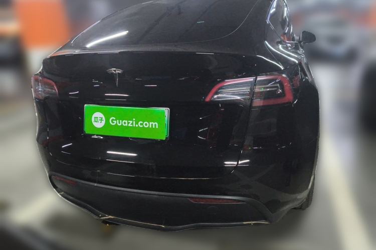 Used Tesla Model Y 2023 Long-Range All-Wheel-Drive Version
