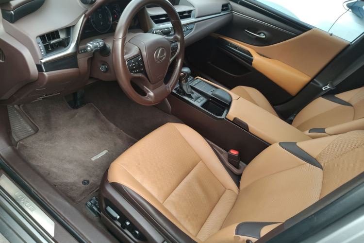Used Lexus ES 2020 200 Excellence Edition