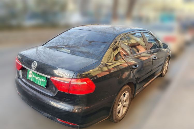 Used Volkswagen Lavida 2013 Revised Classic 1.6L Automatic Fashion Edition