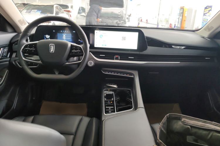 Used Bestune B70 2025 Dragon Edition 1.5T Enjoyment Model