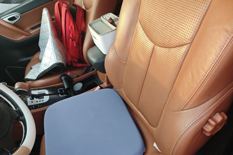 Used Luxgen Great 7 SUV 2011 2.2T Two-Wheel Drive Smart Version Left Front Seat