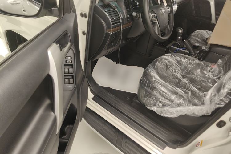 Used Toyota Prado 2018 3.5L Automatic TX-L NAVI with Rear-Mounted Spare Tire