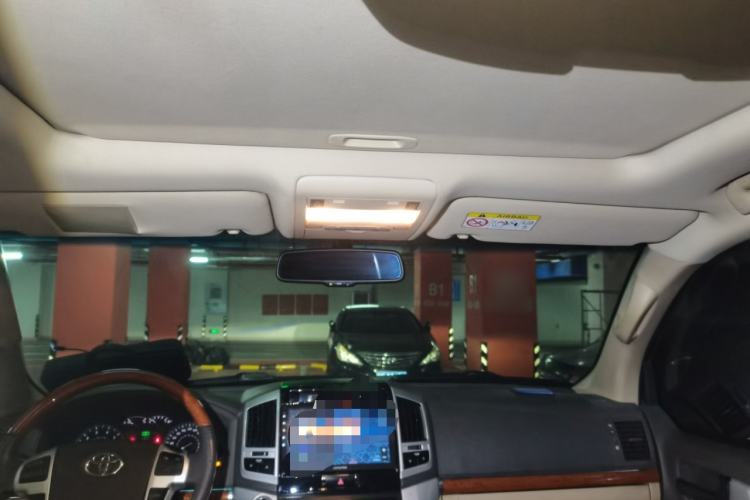 Used Toyota Land Cruiser 2015 4.6L V8 Middle East Limited Edition
