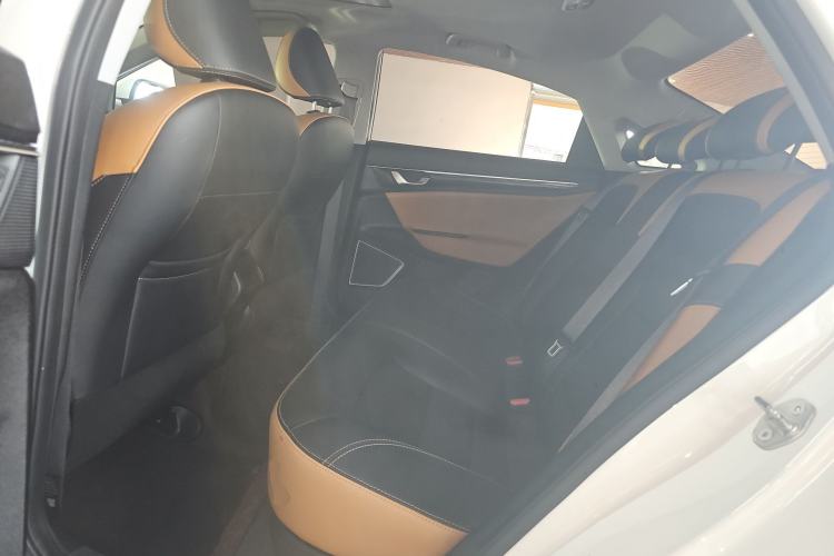 Used Geely Auto Emgrand GL 2020 1.4T CVT Luxury Model Left Rear Seat