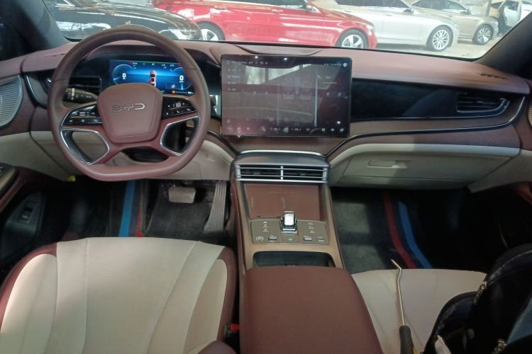 Used BYD Seal 2023 DM-i 1.5L 121km Prestige Model