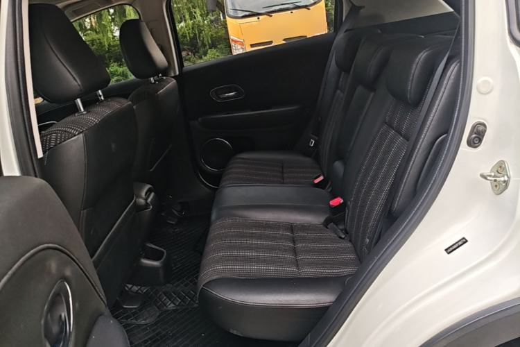 Used Honda Vezel 2015 1.8L CVT 2WD Luxury Model
