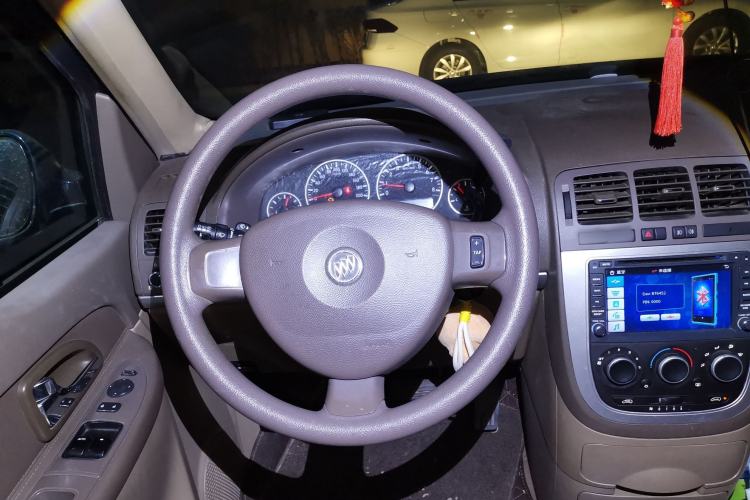 Used Buick GL8 2014 2.4L Classic Edition
