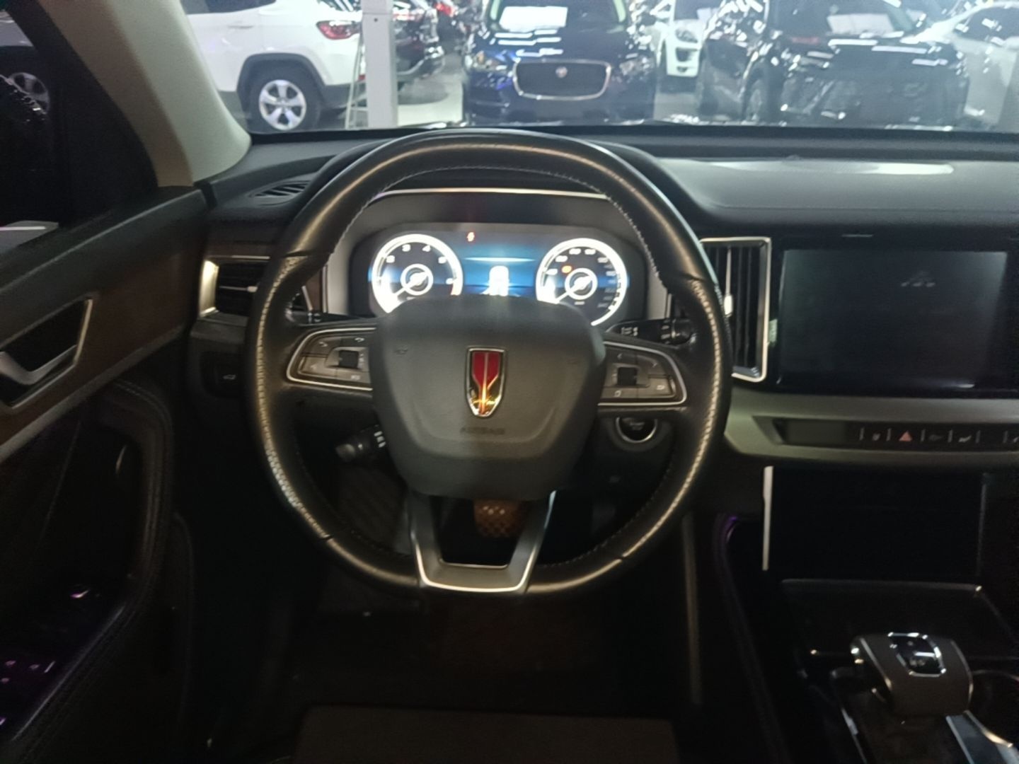 Hongqi HS7 2022 2.0T DCT Two-Wheel Drive Smart Connect Flagship Edition Five Seats - Chinese Trim Xiang — снимка 13