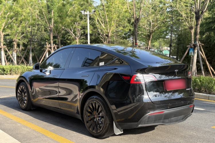 Used Tesla Model Y 2021 Standard Range Rear-Wheel Drive Version