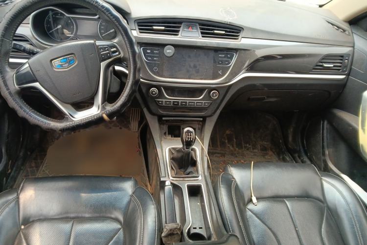 Used Geely Auto Emgrand 2017 Sedan Million Edition 1.5L Manual - Upward Version Center Console