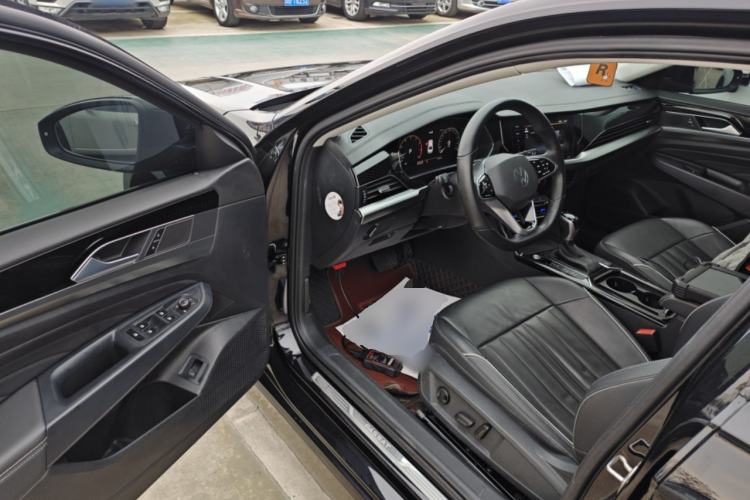 Used Volkswagen Passat 2023 330TSI Starry Elite Edition
