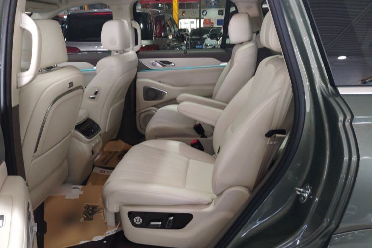 Used Wey Lanshan 2025 Four-Wheel Drive Max
