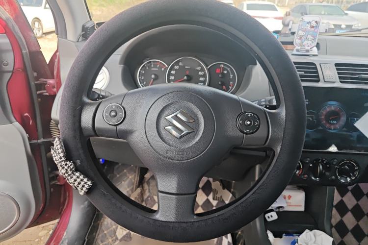 Used Suzuki Swift 2016 1.5L Manual Fashion Edition Cool Play Version
