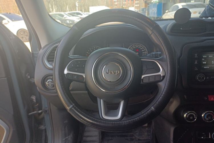 Used Jeep Renegade 2016 1.4T Automatic Jingneng Edition Steering Wheel