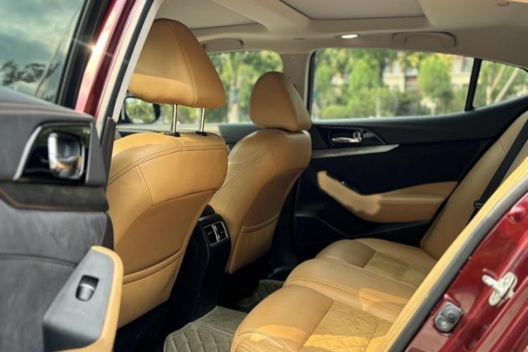 Used Nissan Maxima 2016 2.5L XV Ultimate Edition
