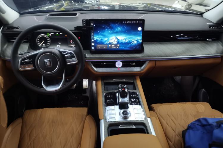 Used Tank 500 New Energy 2023 Hi4-T Center Console