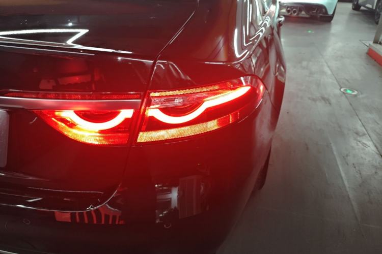 Used Jaguar XFL 2023 XFL 2.0T P250 Two-Wheel-Drive Elite Sport Edition