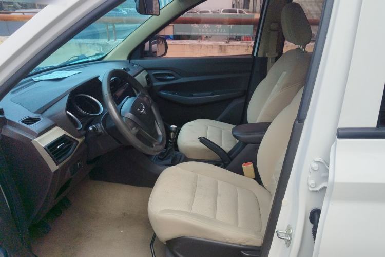 Used Wuling Hongguang 2019 1.5L S Standard Version China VI LAR
