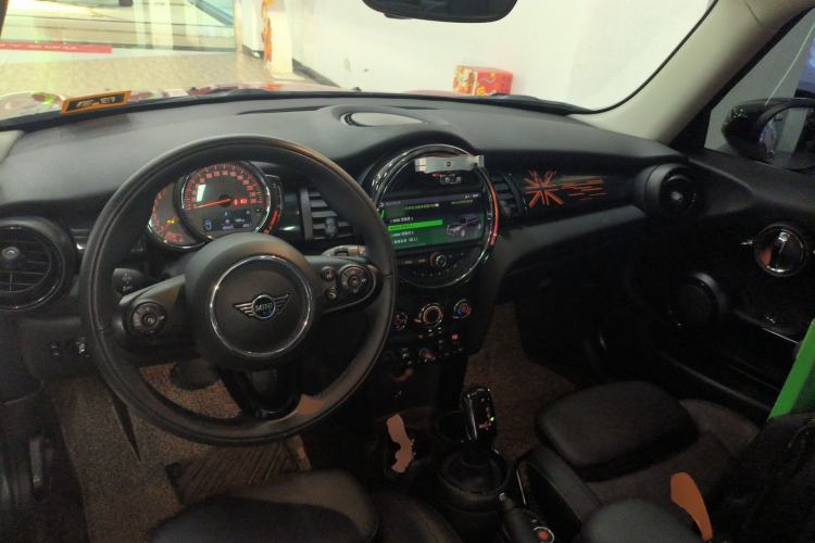 Used MINI 2020 1.5T COOPER Classic Edition Center Console