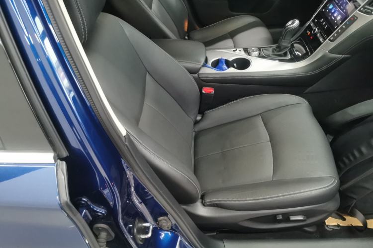 Used Infiniti Q50L 2018 2.0T Enjoyment Version China VI Standard