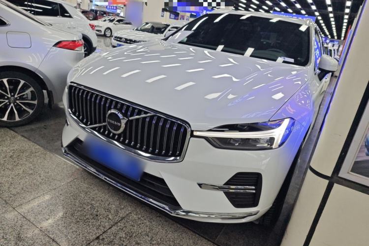 Used Volvo XC60 2025 B5 4x4 Smart Luxury Edition