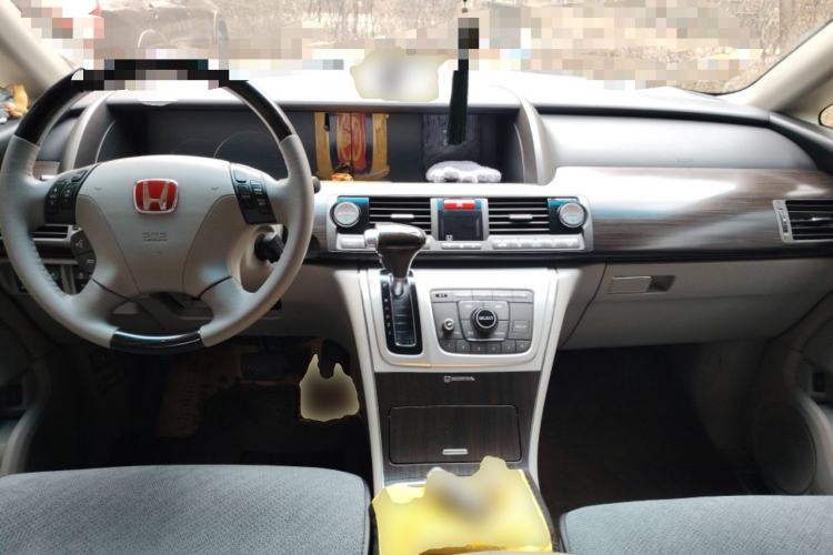 Used Honda Elysion 2012 2.4L VTi-S Prestige Edition Center Console
