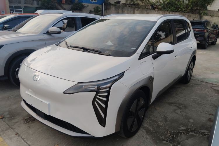 Used AION Y 2023 Younger