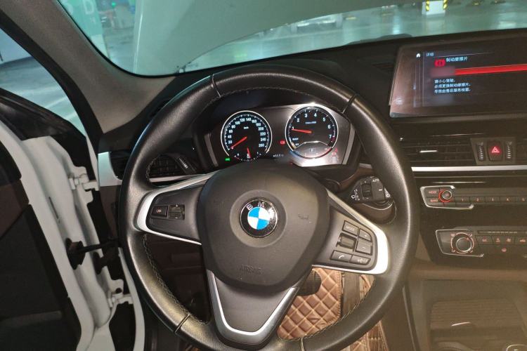 Used BMW X1 2021 sDrive20Li Fashion Model Steering Wheel