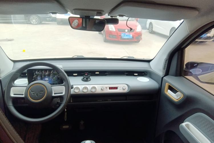 Used Wuling Hongguang MINIEV 2022 GAMEBOY 200km Gaming Edition with Lithium Iron Phosphate Center Console