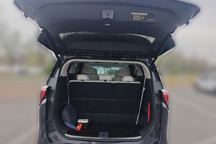 Used Buick GL8 New Energy 2026 Model Lu Zun Luxury Edition Trunk