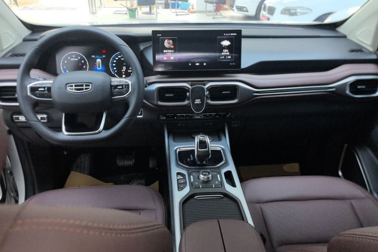 Used Geely Auto Haoyue 2022 1.8TD Automatic Prestige 7-Seater
