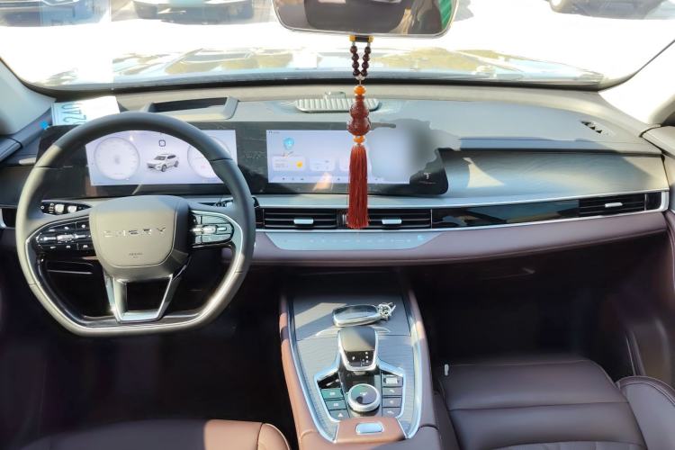 Used Chery Tiggo 8 PRO 2024 Champion Edition 290T Two-Wheel Drive Peak Version 7 Seats Center Console