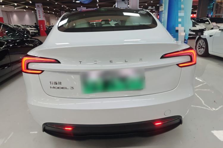 Used Tesla Model 3 2023 Rear-Wheel-Drive Version
