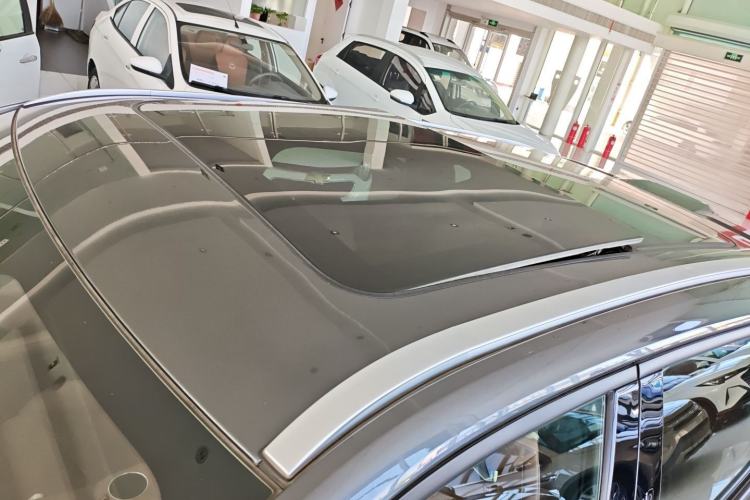 Used CHANGAN UNI-Z 2025 1.5T Premium Edition Roof